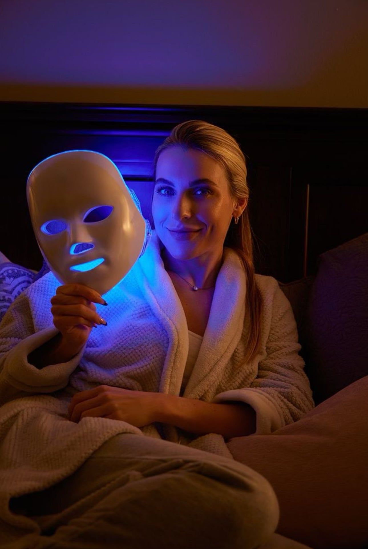 Lucenova – Die LED-Therapiemaske für strahlende Haut
